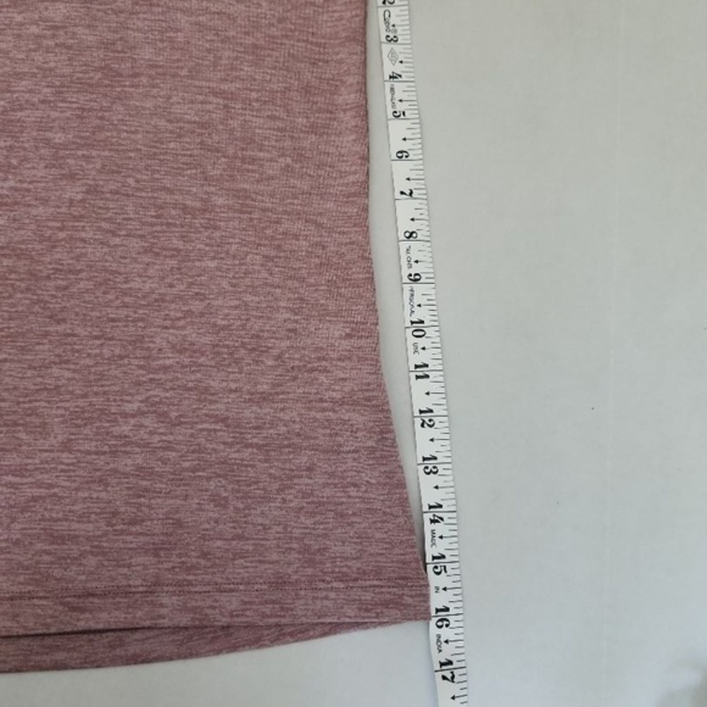 Under Armour TShirt Womens Size Small Heathered Pink VNeck ShortSleeveAthleisure - Picture 9 of 11